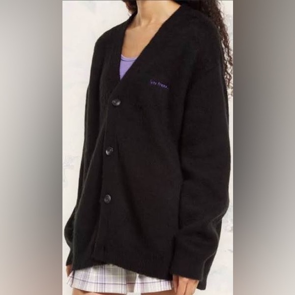 𝕚𝕖𝕥𝕤 𝕗𝕣𝕒𝕟𝕤- NWT -Unisex- Oversized Fuzzy Cardigan -Multiple Sizes - Picture 2 of 7